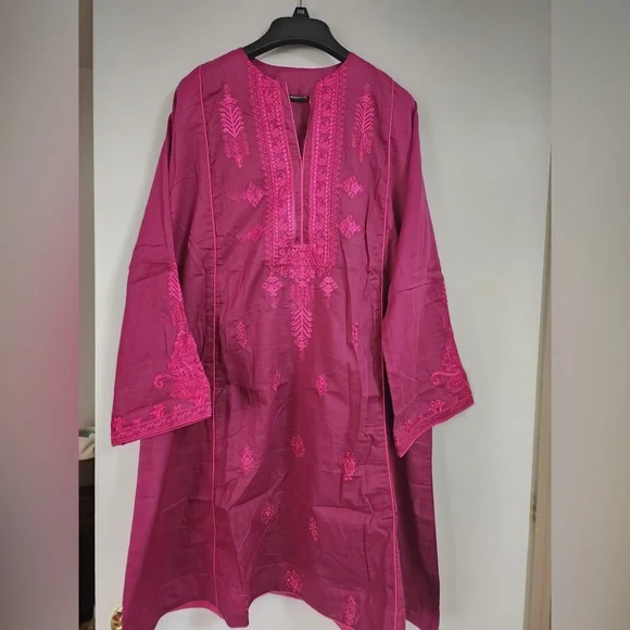 Alkaram shalwar Kameez - Picture 8 of 8